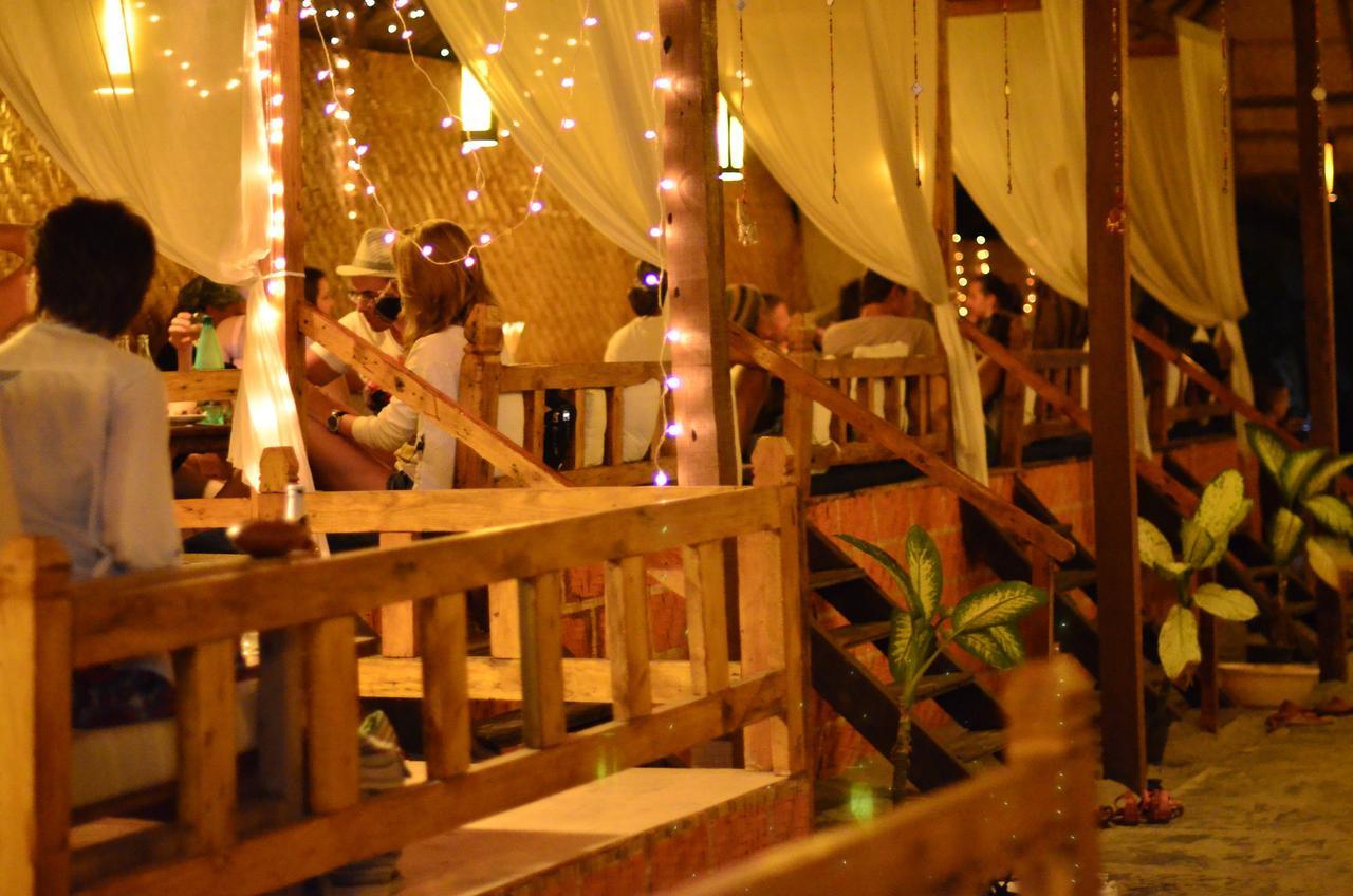 Sea Bird Beach Cafe & Cottages Morjim Buitenkant foto