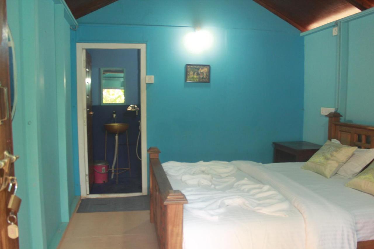 Sea Bird Beach Cafe & Cottages Morjim Buitenkant foto