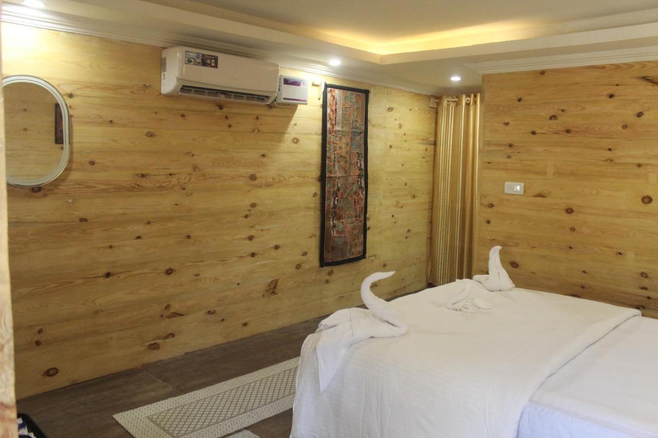 Sea Bird Beach Cafe & Cottages Morjim Buitenkant foto