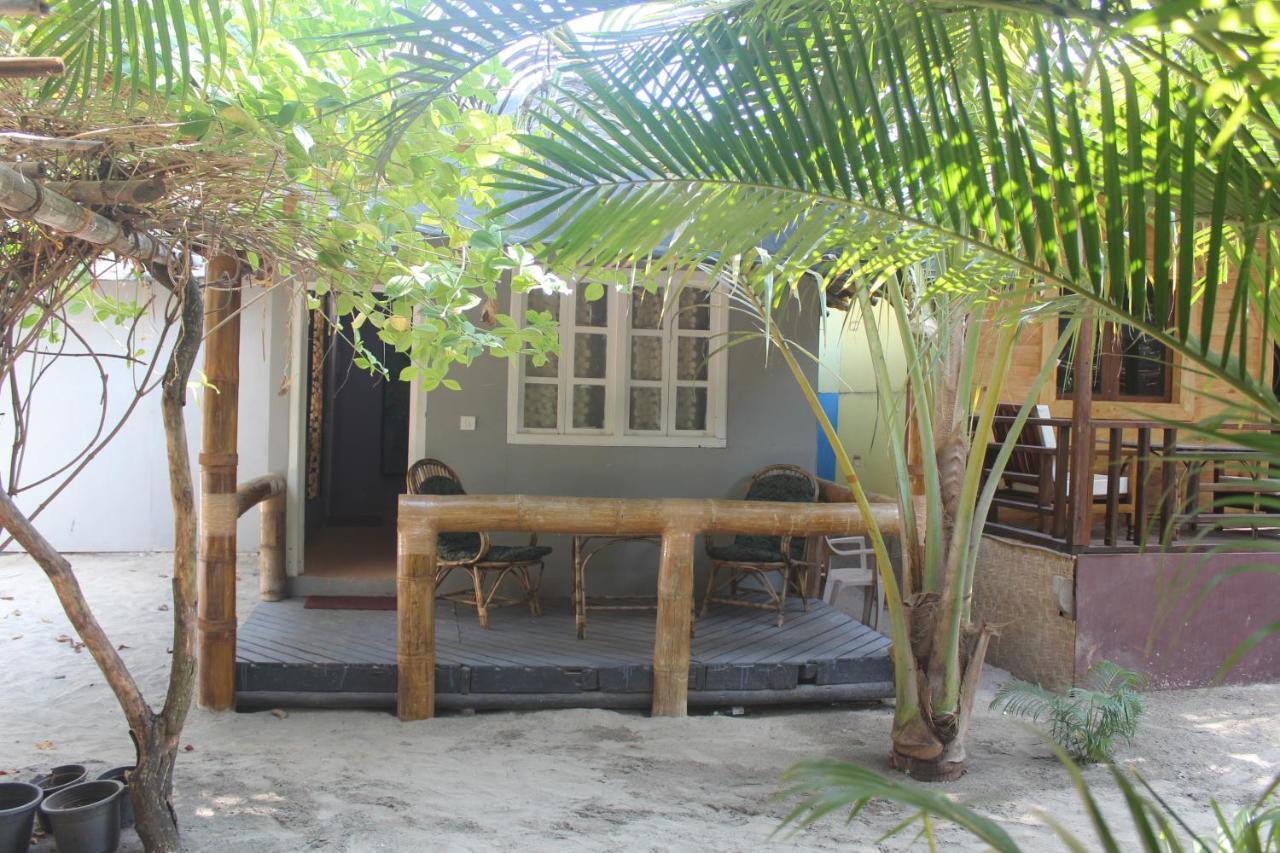 Sea Bird Beach Cafe & Cottages Morjim Buitenkant foto